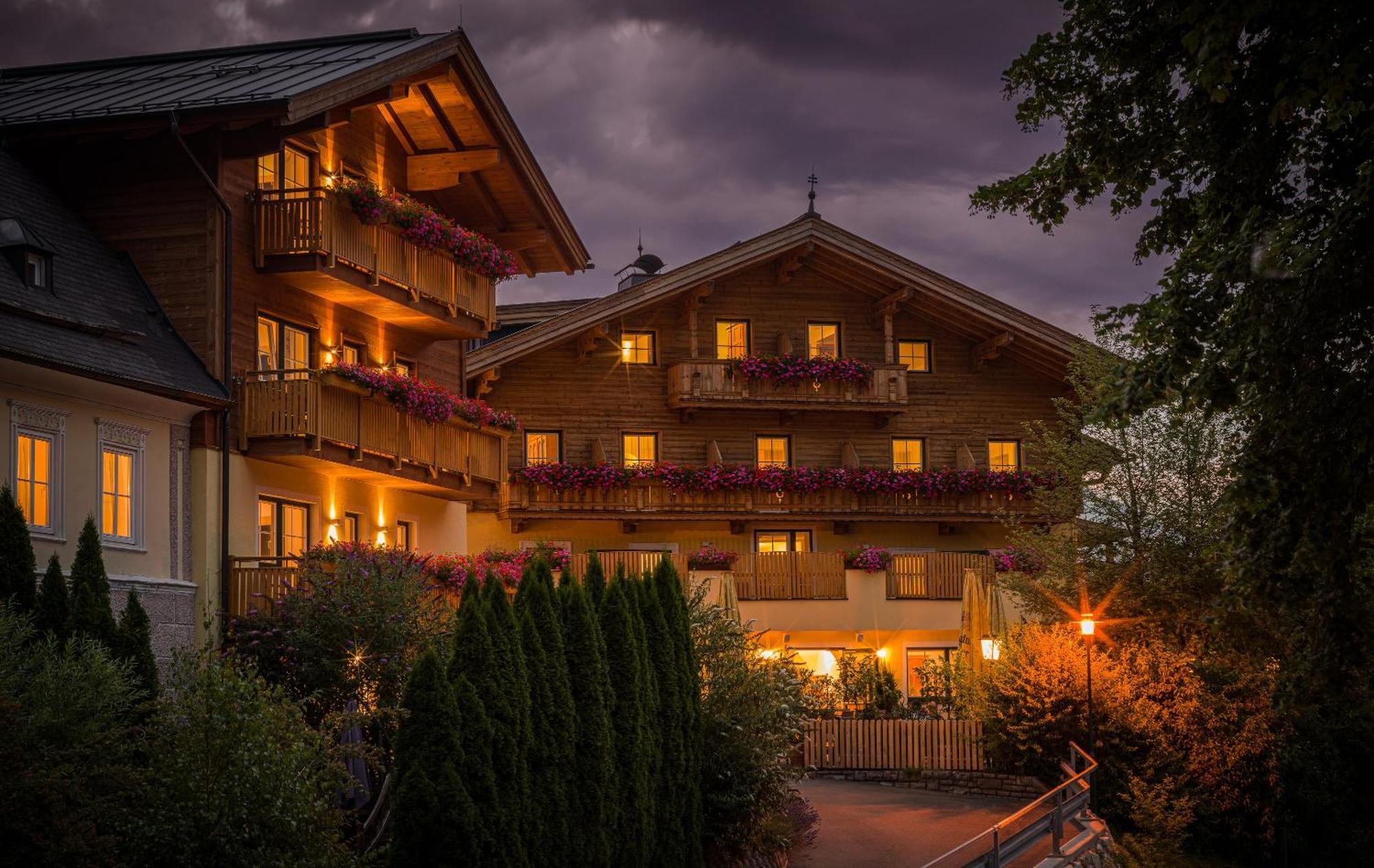 Landhotel Kirchenwirt Unken Esterno foto