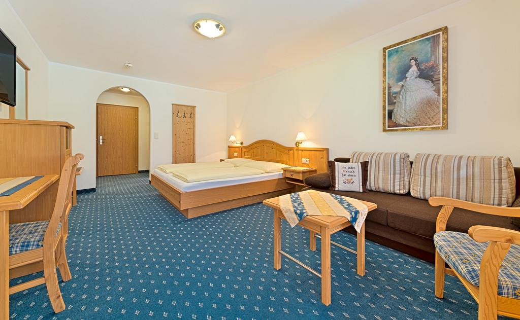 Landhotel Kirchenwirt Unken Esterno foto